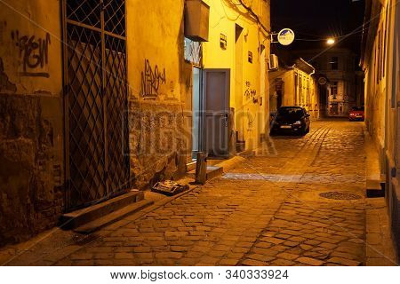 CLUJ NAPOCA, 26 SEPTEMBER 2019: A typical street view in the old center of Cluj Napoca, Romania                               