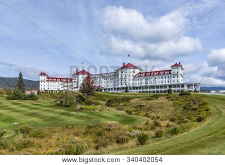 Bretton Woods, Usa - Sep 20, 2017: Famous Mount Washington Hotel  In Jefferson In The Mount Washingt