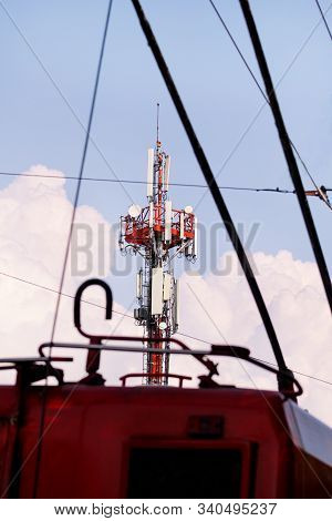 Telecommunication Network Repeaters, Base Transceiver Station. Tower Wireless Communication Antenna 