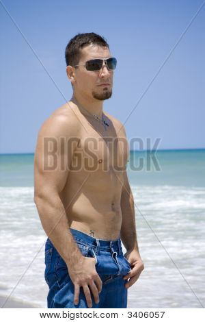 Mann am Strand