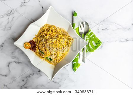 Hokkien Prawn Noodle, Is One Of The Best Hawker Foods In Singapore. This Stir-fried Noodle Dish Is S