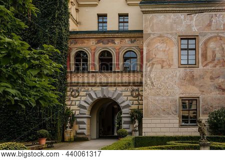 Castolovice, Eastern Bohemia, Czech Republic, 11 September 2021: Renaissance Castle With Tower At Su