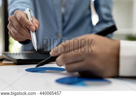 The Sales Department Is Having A Monthly Summary Meeting To Bring It To The Department Manager, They