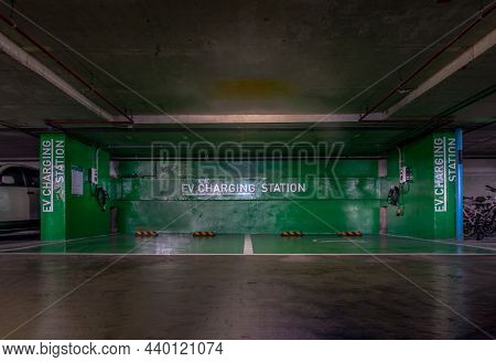 Bangkok, Thailand - Aug 26, 2021 : Front View Of Electric Vehicle Charging Station And Battery On Th