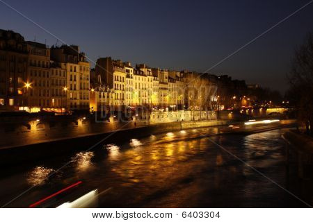 Sena River Paris in der Nacht