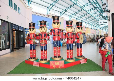 Petchaburi Thailand Oct11- Wood Soldier Toy In Red Uniform Standing Decorated In Front Of The Venezi