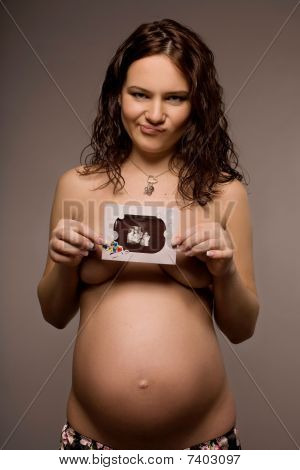 หญิงตั้งครรภ์ Ambarrassed กับการ Sonogram