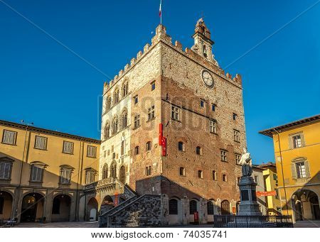 Palace Pretorio In Prato