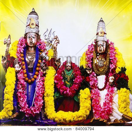 Statue of Lord Shiva, Goddess Parvati and devotee Hemareddy Mallamma in center at Srisailam, India