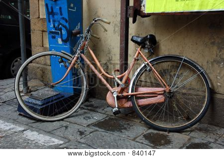 피렌체, 이탈리아에서에서 오래 된 자전거