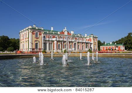 Kadriorg Palace