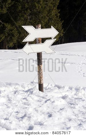 2 route signs in the mountains