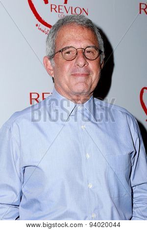 LOS ANGELES - JUN 3:  Ron Meyers at the Halle Berry And Revlon Celebrate Achievements In Cancer Research at the Four Seasons Hotel on June 3, 2015 in Los Angeles, CA