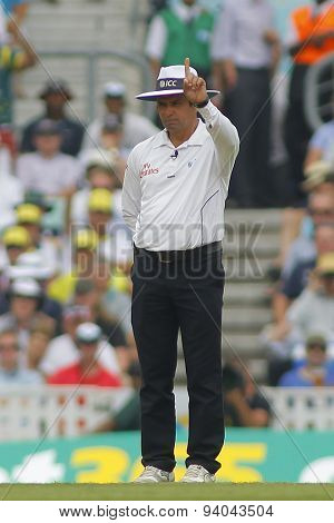 LONDON, ENGLAND - August 22 2013: Ryan Harris bowling during day two of the 5th Investec Ashes cricket match between England and Australia played at The Kia Oval Cricket Ground
