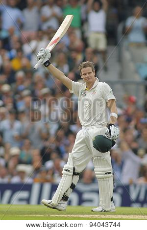 LONDON, ENGLAND - August 22 2013: Steven Smith raises his bat to acknowledge the crowd after scoring a century during day two of the 5th Investec Ashes cricket match between England and Australia
