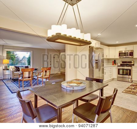 Elegant Dinning Room With Windows.