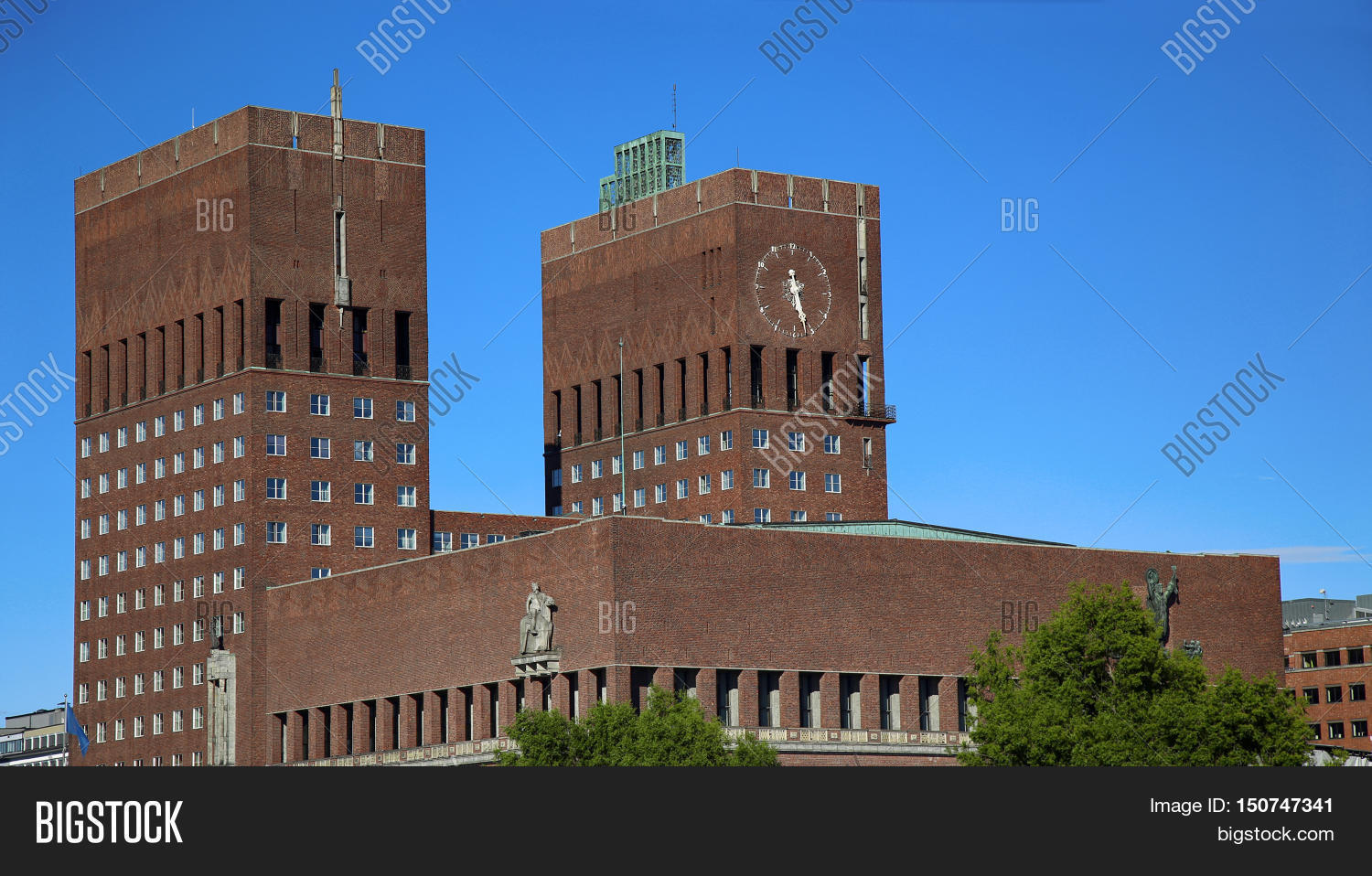 Oslo City Hall (Radhus Image & Photo (Free Trial) | Bigstock