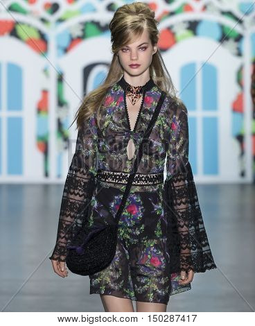 Anna Sui - Spring 2017 Collection