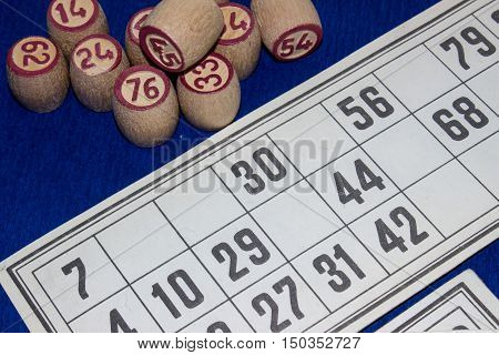 Playing special cards with the numbers or pictures that are closed chips