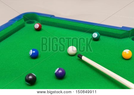 a small snooker toy set for children