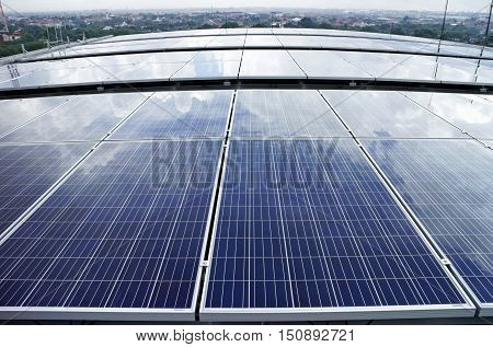 Solar PV Rooftop on curve roof Cloud Reflect