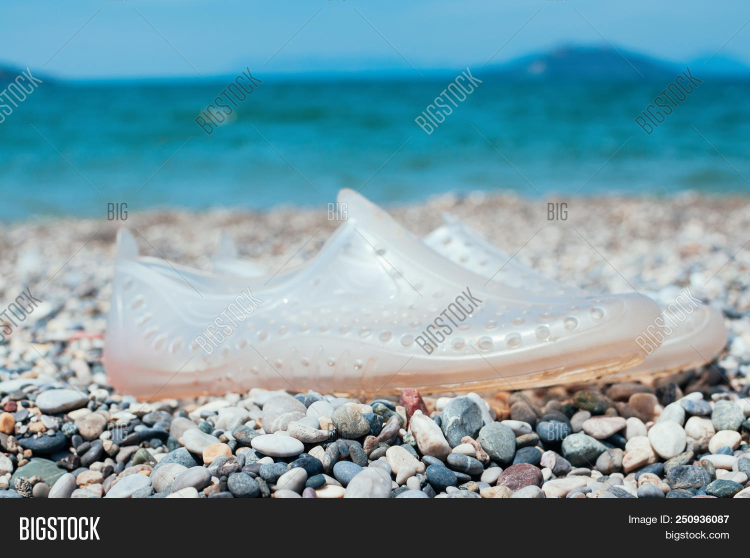 water shoes for ocean swimming