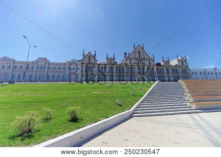 Nizhny Novgorod, Russia. - June 15.2018. The Newly Built Nizhnevolzhskaya Embankment On The Banks Of