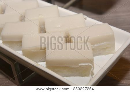 Coconut Milk Jelly (thai Dessert) - Wun Kati