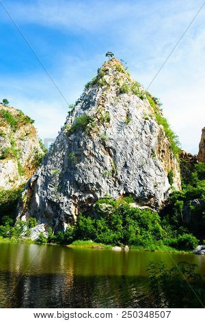 The Khao Ngoo Rock Park It Is Beautiful And Nature.