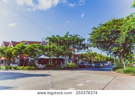 Gold Coast, Australia - January 7th, 2015: Detail Of Residential Streets In Surfers Paradise Near Te