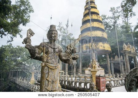 Cambodia Kampong Thom Phnom Santuk Temple