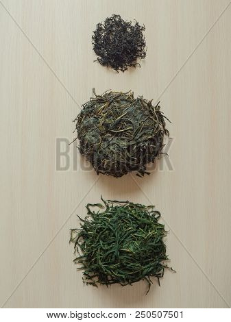 Fermentation Process Of Tea Leaves. Manual Production Koporye Tea - Ivan Tea