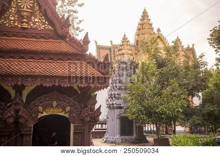 Cambodia Kampong Thom Phnom Santuk Temple
