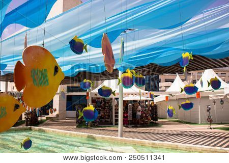 The Xviii International Artesania Show: Located In The Antonio Banderas Square Of Puerto Banús City,