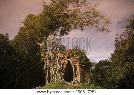 Cambodia Kampong Thom Sambor Prei Kuk Temple