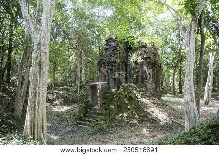 Cambodia Kampong Thom Sambor Prei Kuk Temple