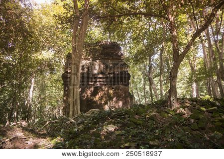 Cambodia Kampong Thom Sambor Prei Kuk Temple