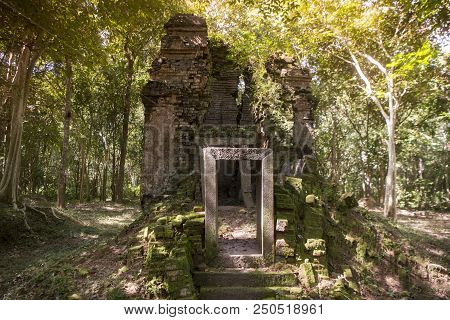 Cambodia Kampong Thom Sambor Prei Kuk Temple