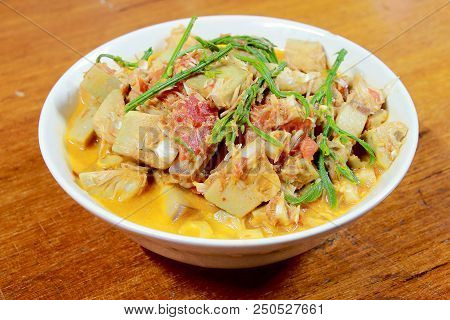 Northern Thailand Local Food Called Kaeng Khanun-on Is Cooking Like A Young Jack Fruit Soup With Por