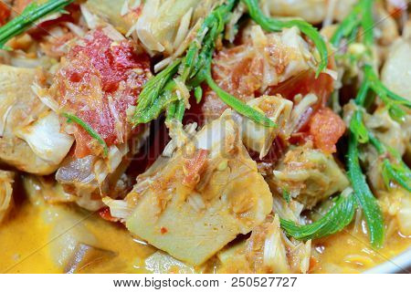 Northern Thailand Local Food Called Kaeng Khanun-on Is Cooking Like A Young Jack Fruit Soup With Por