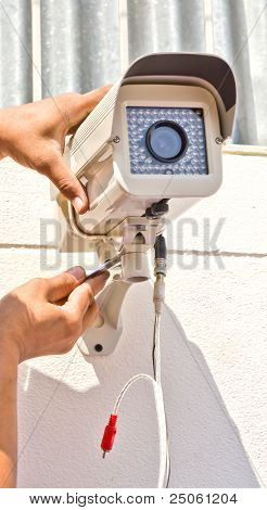 Cctv カメラをセットアップします。