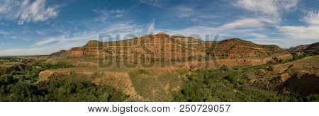 Scenic views of the Utah mountain range near Kanab, Utah