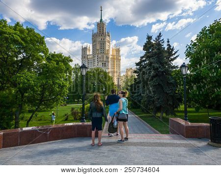 Moscow, Russia - May 12. 2018. Ustyinsky Square And Skyscraper On A Kotelnicheskaya Embankment