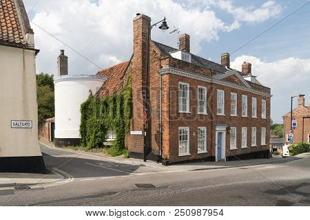 Beccles, Suffolk, Uk, July 2018 - Saint Peters House On The West Side Of Old Market, Beccles, Suffol