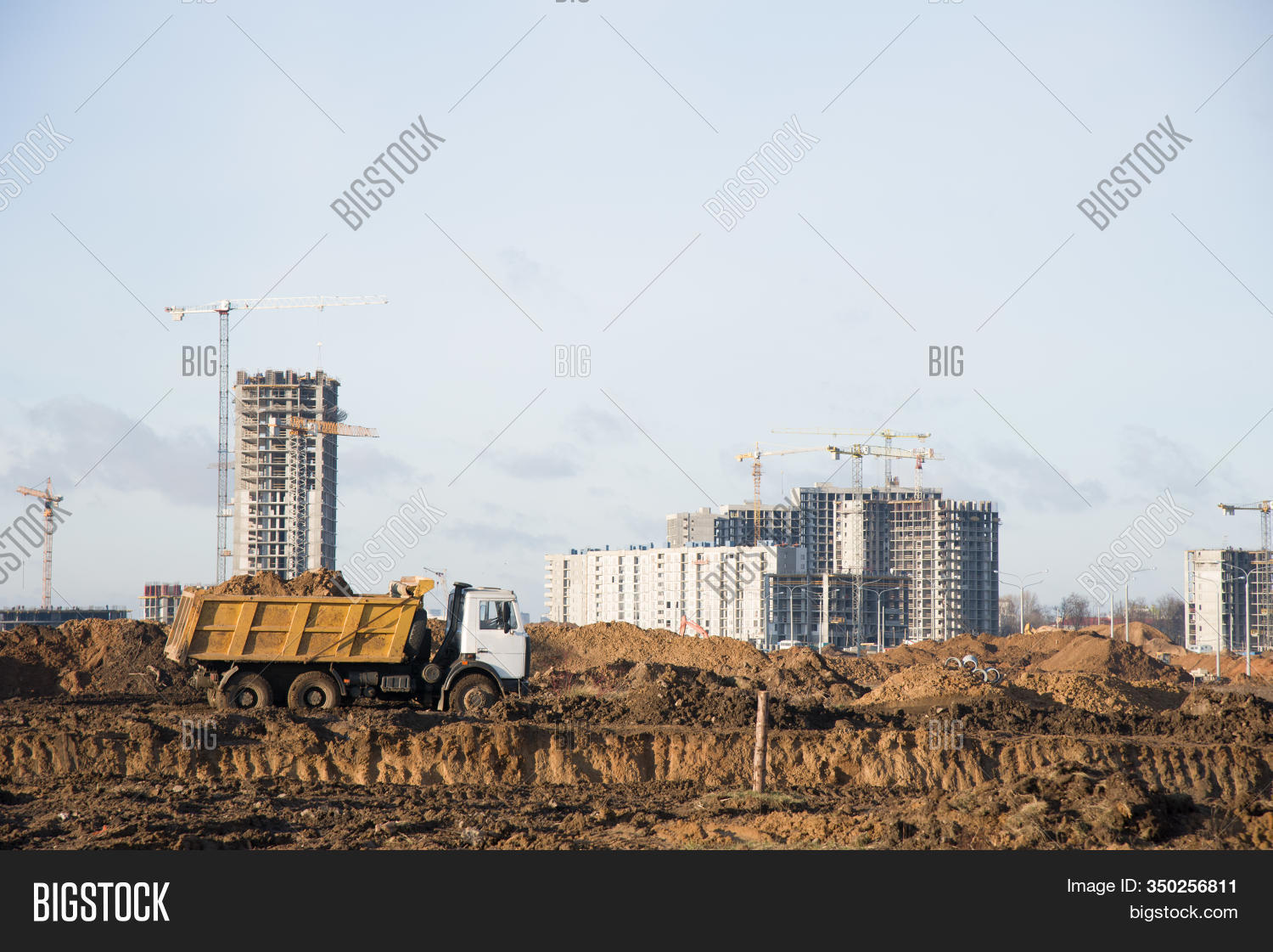 Heavy Dump Trucks Image & Photo (Free Trial) | Bigstock