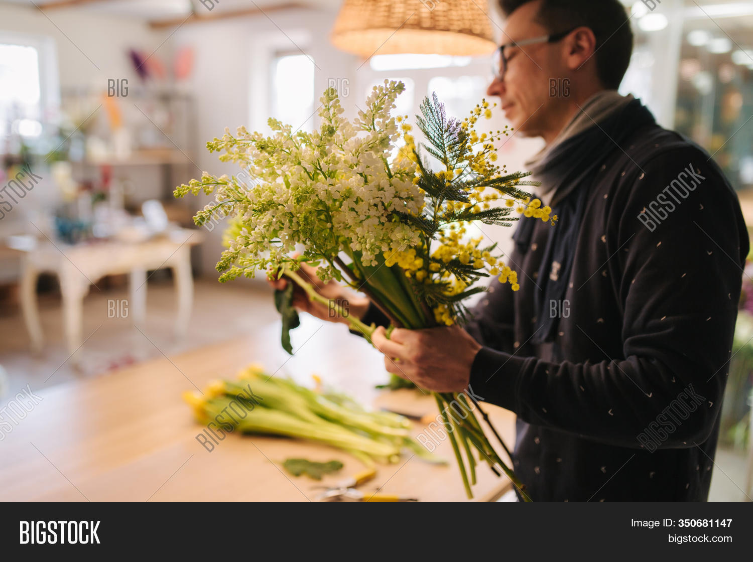 Flowers Delivery Shop Image & Photo (Free Trial) Bigstock