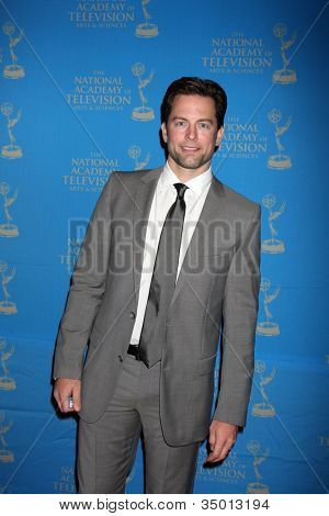 LOS ANGELES - JUN 17:  Michael Muhney arriving at the 38th Annual Daytime Creative Arts & Entertainment Emmy Awards at Westin Bonaventure Hotel on June 17, 2011 in Los Angeles, CA