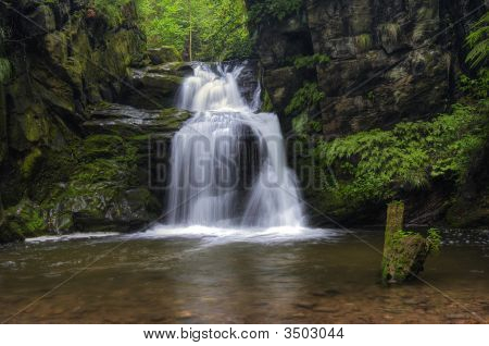Caída de agua