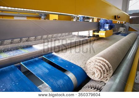 Automatic Industrial Line For Washing And Cleaning Carpets