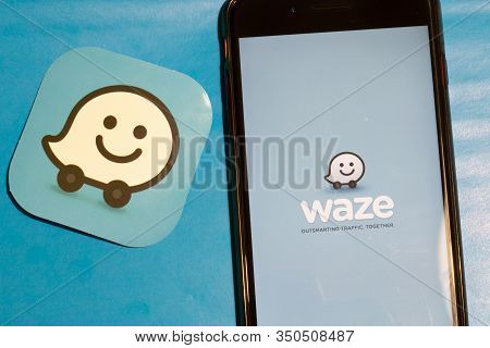 Los Angeles, California, Usa - 12 February 2020: Waze App Logo And Phone With Icon Close Up , Illust